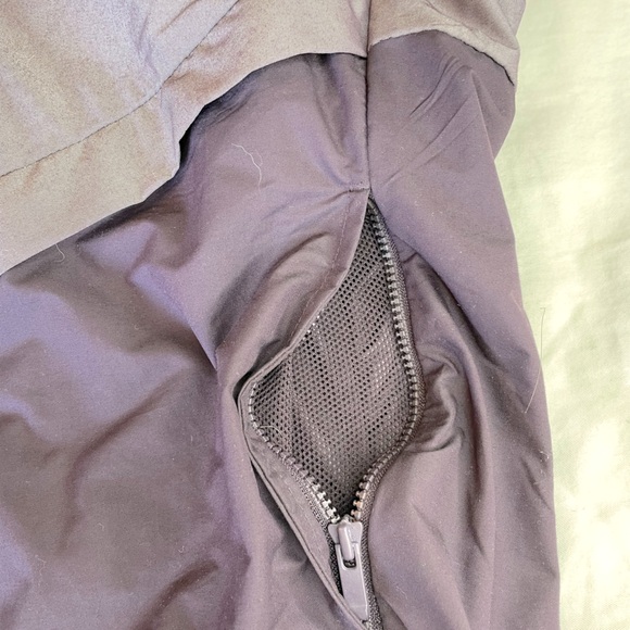 Nike women’s running jacket - Picture 4 of 9